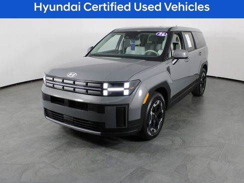 Used 2026 Hyundai Santa Fe SE image 2