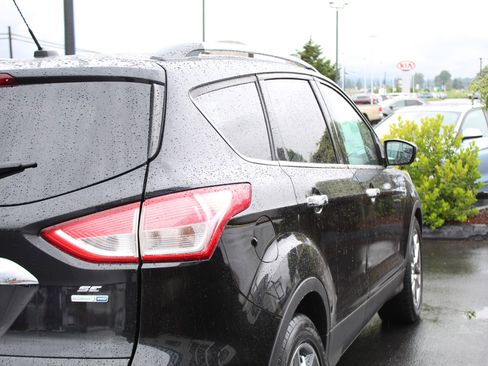 Used 2015 Ford Escape SE w/ SE Chrome Package AWD/4WD image 6