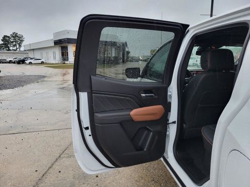 New 2026 GMC Canyon AT4 w/ Technology Plus Package image 25