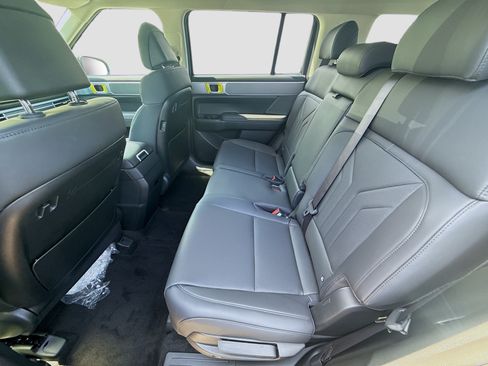 New 2026 Hyundai Santa Fe SEL w/ Tow & Go Package FWD image 17