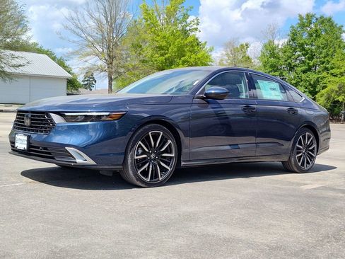 New 2026 Honda Accord Touring image 3