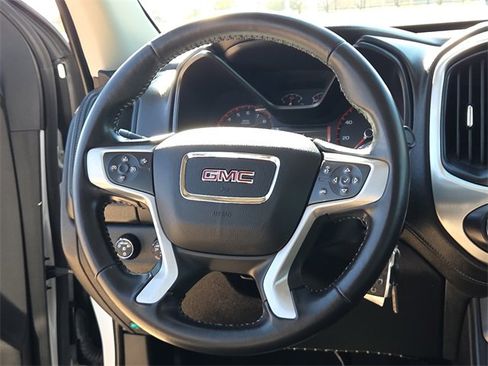 Used 2016 GMC Canyon SLT w/ Driver Alert Package image 14