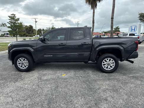 Used 2025 Toyota Tacoma SR5 RWD image 8