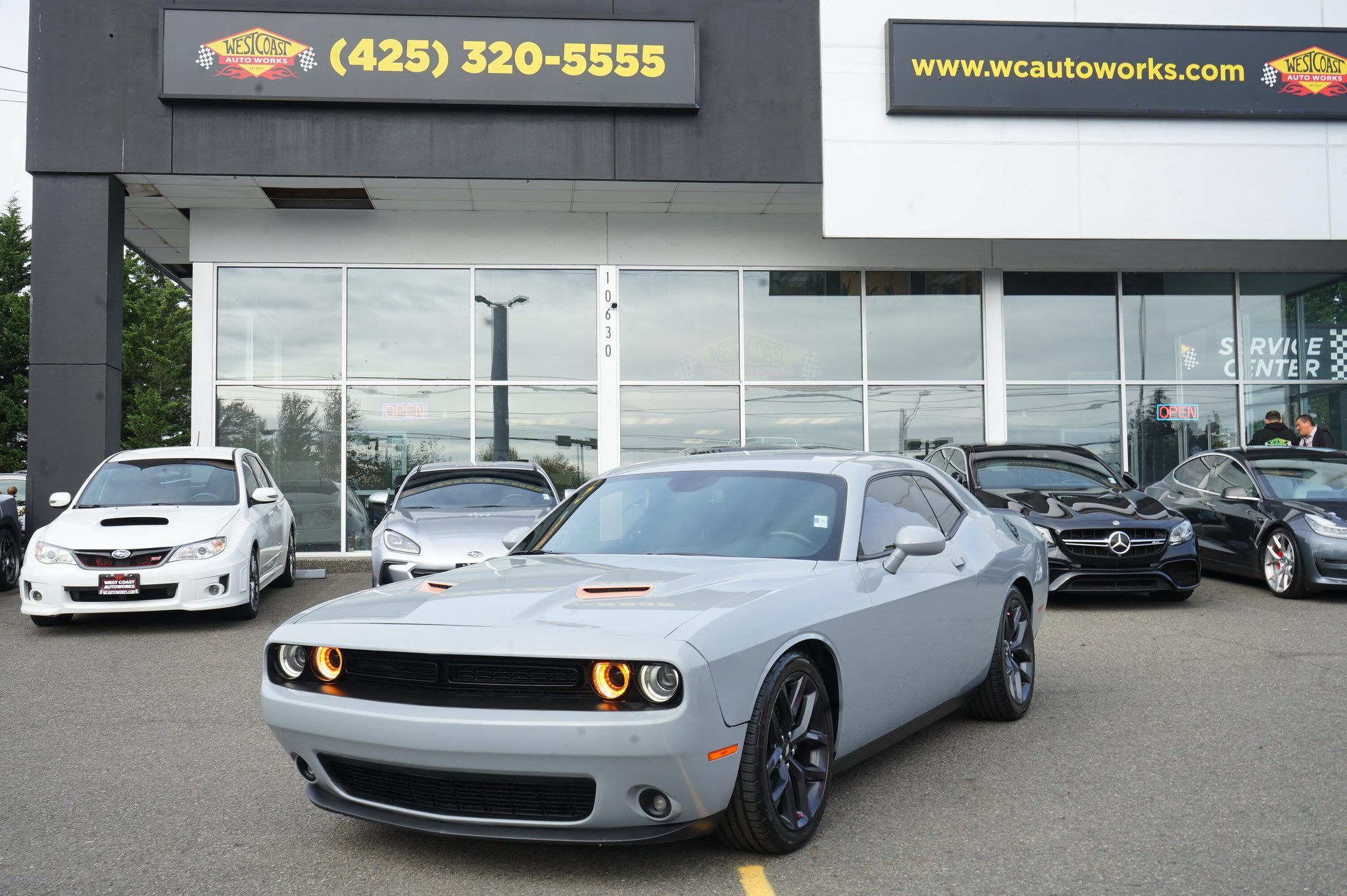 Used 2021 Dodge Challenger SXT w/ Blacktop Package RWD image 1