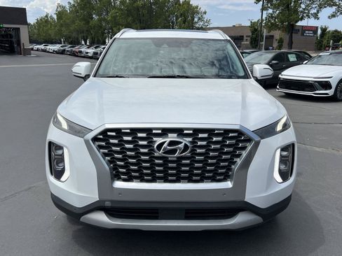 Used 2020 Hyundai Palisade SEL w/ Premium Package AWD/4WD image 3