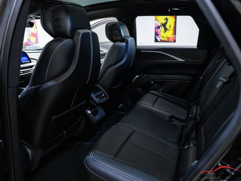 Used 2024 Cadillac Lyriq Sport RWD image 10