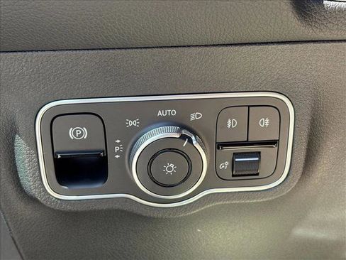 Certified 2025 Mercedes-Benz GLB 250 GLB 250 image 17