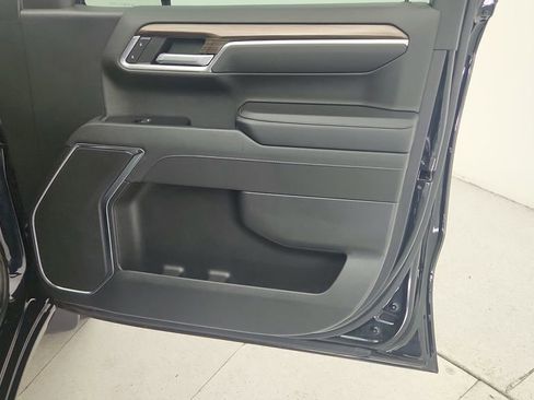 Used 2022 Chevrolet Silverado 1500 LT RWD image 32