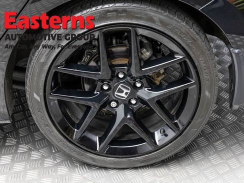 Used 2023 Honda Civic Sport image 8