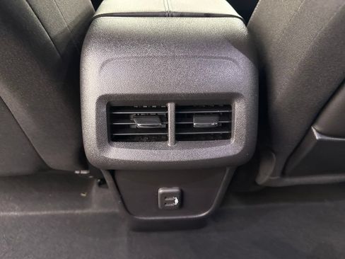 Used 2024 GMC Terrain SLE w/ Driver Convenience Package AWD/4WD image 19