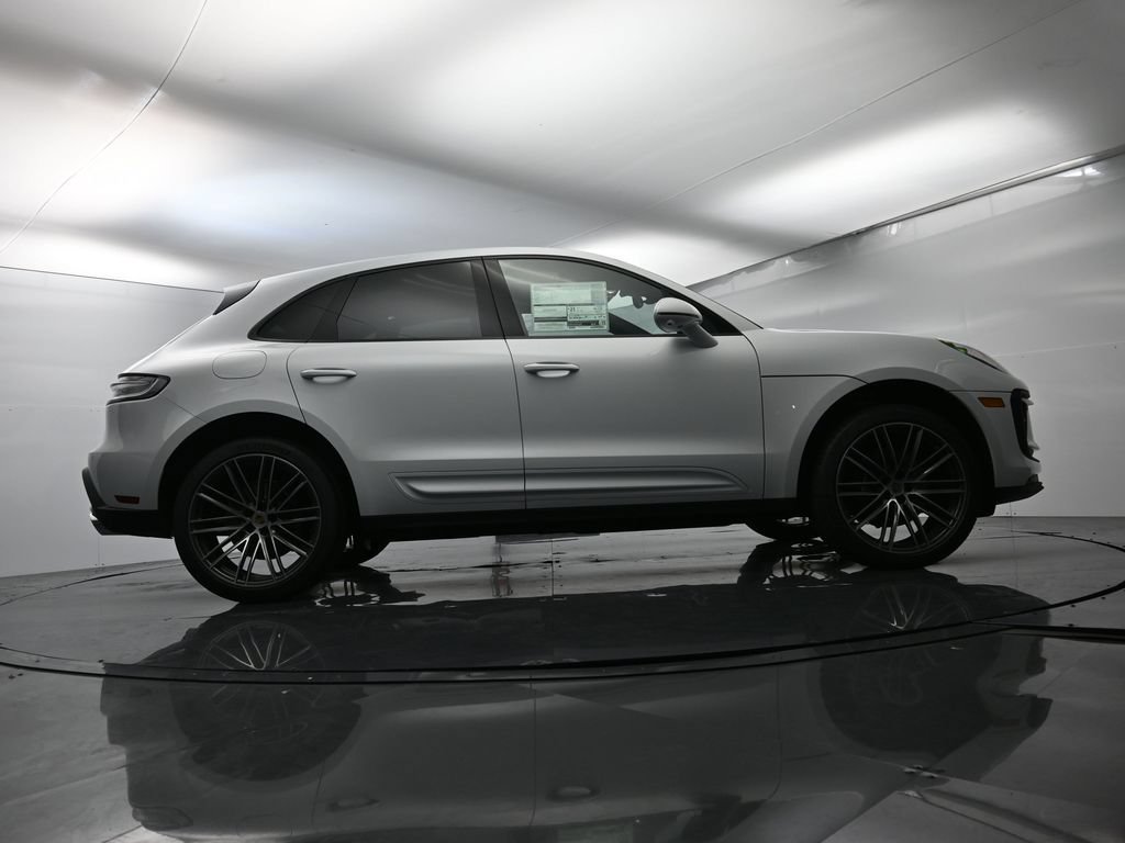 Certified 2026 Porsche Macan AWD/4WD image 53