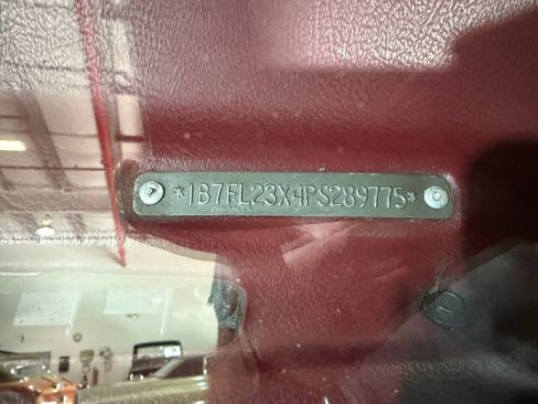 Used 1993 Dodge Dakota 2WD Club Cab image 30