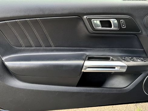 Used 2020 Ford Mustang Premium RWD image 12