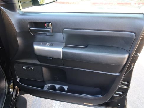 Used 2020 Toyota Sequoia TRD Pro AWD/4WD image 42