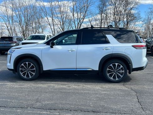 New 2026 Nissan Pathfinder Platinum w/ Cargo Package AWD/4WD image 50