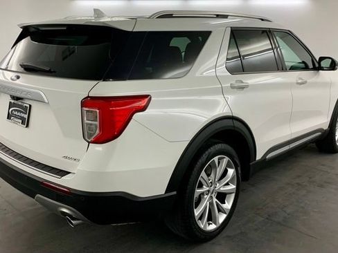 Used 2022 Ford Explorer Platinum w/ Technology Package AWD/4WD image 5