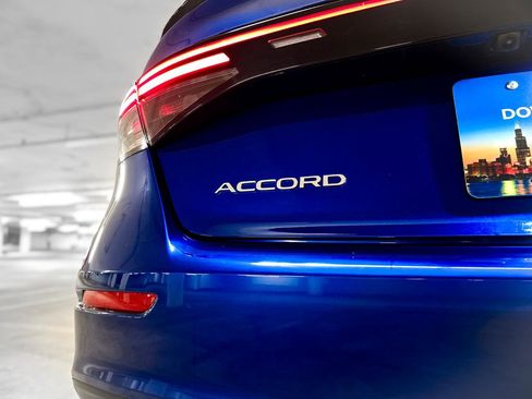 Used 2024 Honda Accord Sport image 9