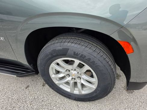 Used 2024 Chevrolet Tahoe LT RWD image 10
