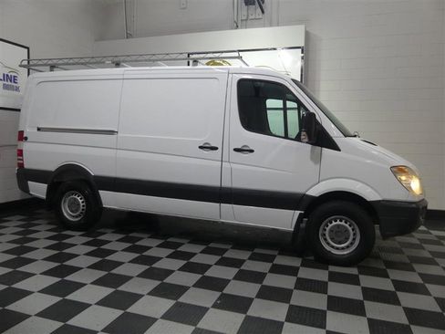 Used 2012 Mercedes-Benz Sprinter 2500 image 5