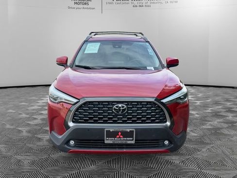 Used 2022 Toyota Corolla Cross XLE w/ Black Badges Package (TMS) image 2