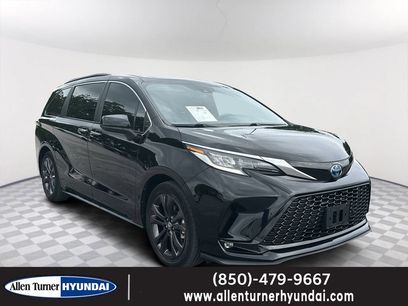 Used 2022 Toyota Sienna XSE