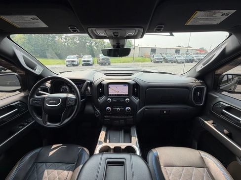 Used 2020 GMC Sierra 1500 AT4 w/ AT4 Premium Package AWD/4WD image 8