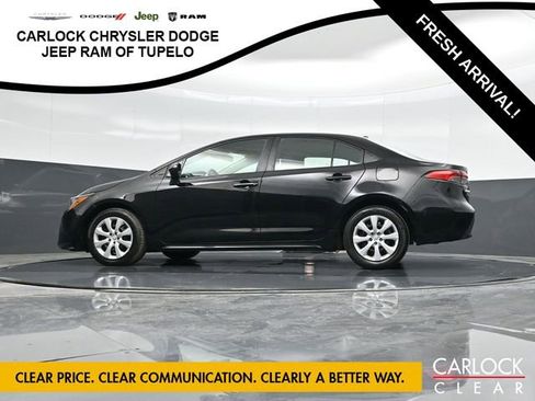 Used 2024 Toyota Corolla LE image 38