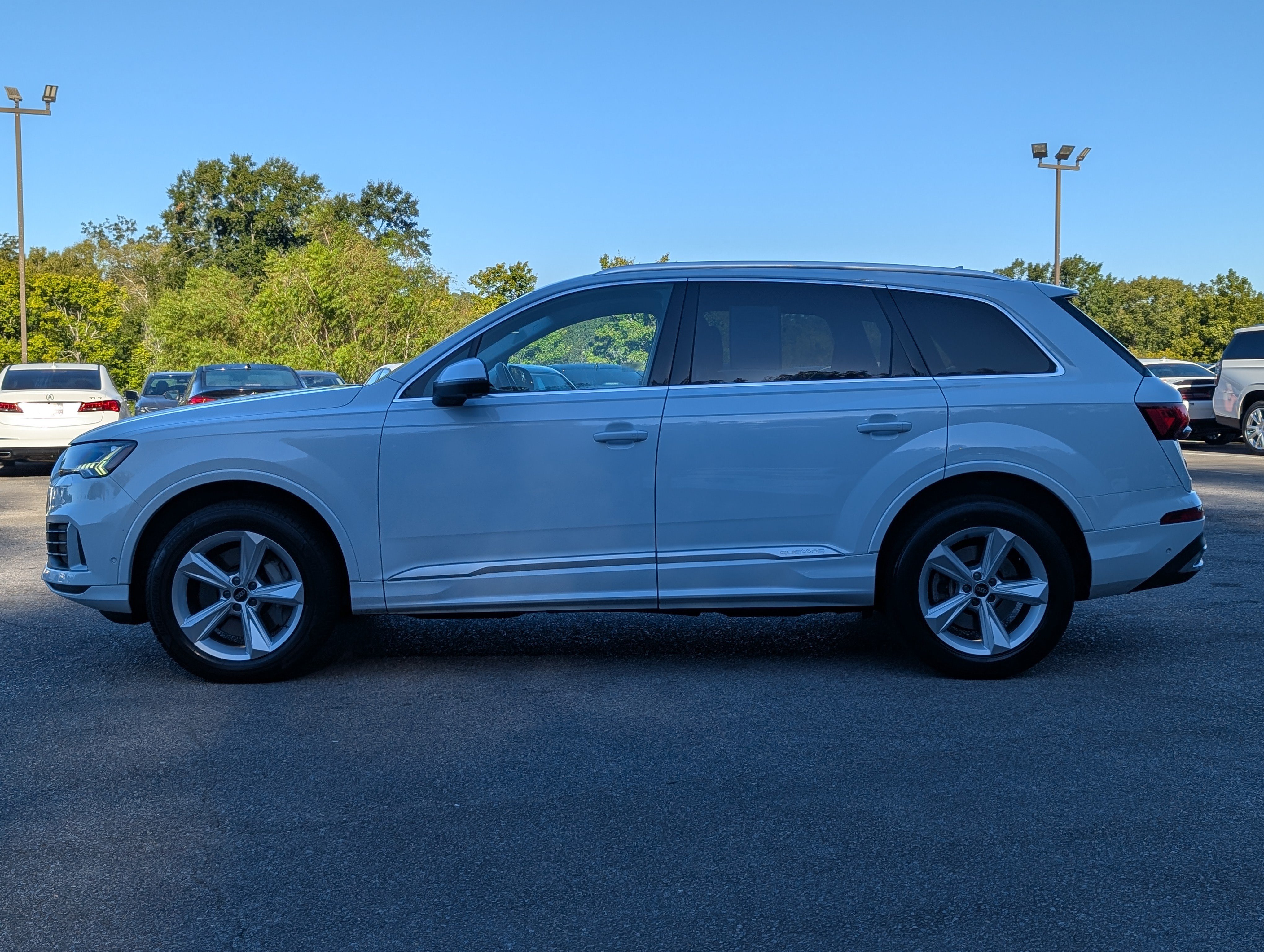 Used 2023 Audi Q7 2.0T Premium Plus w/ Premium Plus Package AWD/4WD image 6