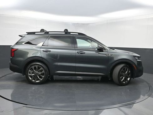 Used 2021 Kia Sorento EX w/ EX AWD X-Line Package image 44