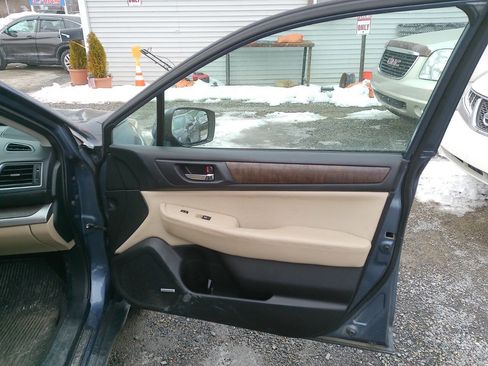 Used 2016 Subaru Outback 2.5i Limited image 36