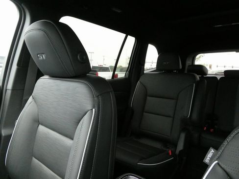 New 2026 Buick Enclave Sport Touring w/ Power Package image 37