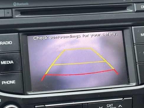 Used 2015 Hyundai Sonata SE w/ Option Group 09 FWD image 10