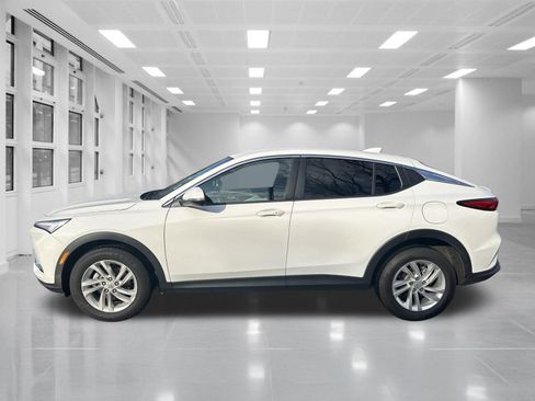 Used 2024 Buick Envista Preferred w/ Convenience I Package image 5