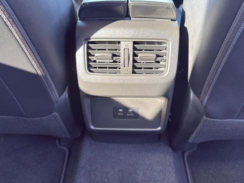 Used 2023 Nissan Rogue SL image 45