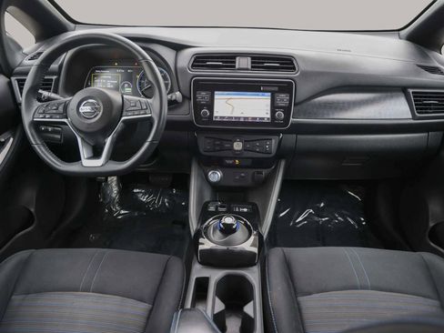 Used 2018 Nissan Leaf SV image 18