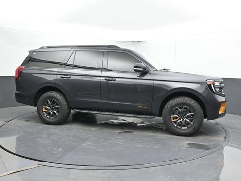 Used 2025 Ford Expedition Tremor AWD/4WD image 4