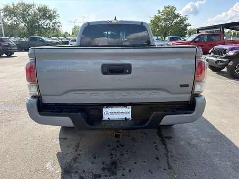 Used 2021 Toyota Tacoma TRD Pro AWD/4WD image 8