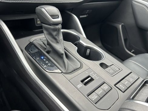 Certified 2022 Toyota Highlander XLE image 23