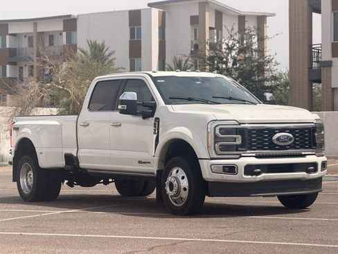 Used 2023 Ford F450 Platinum w/ FX4 Off-Road Package AWD/4WD image 1