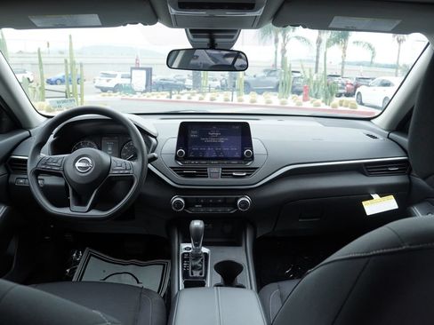 Used 2025 Nissan Altima 2.5 S FWD image 25