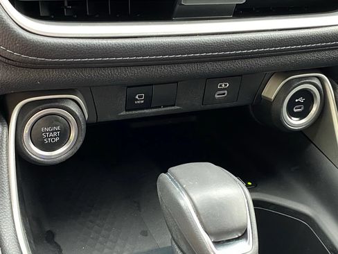 Used 2024 Toyota Grand Highlander AWD image 18