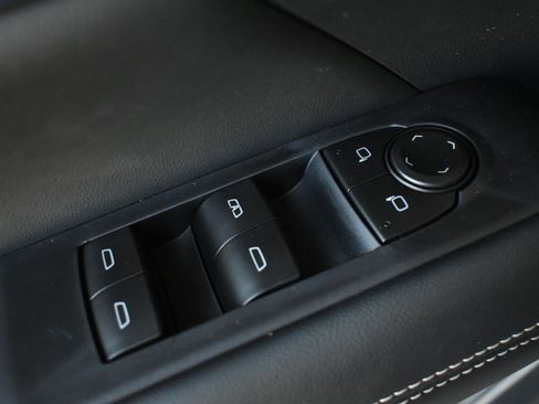 New 2026 GMC Terrain Elevation w/ LPO, Floor Liner Package image 13