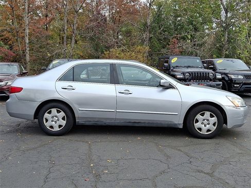 Used 2005 Honda Accord LX image 13