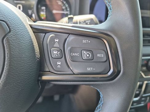 Used 2024 Jeep Wrangler Unlimited Rubicon 4xe AWD/4WD image 19