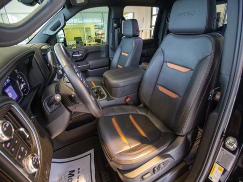 Used 2023 GMC Sierra 3500 AT4 w/ AT4 Premium Plus Package image 18