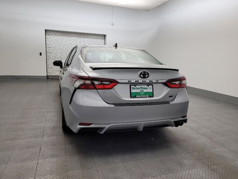 Used 2022 Toyota Camry SE image 6