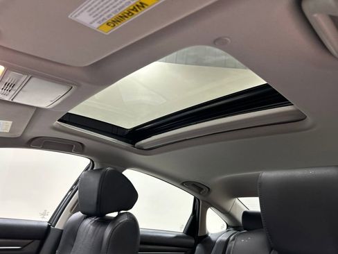 Used 2018 Honda Accord EX-L image 28