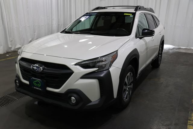 Used 2024 Subaru Outback Premium AWD/4WD image 22