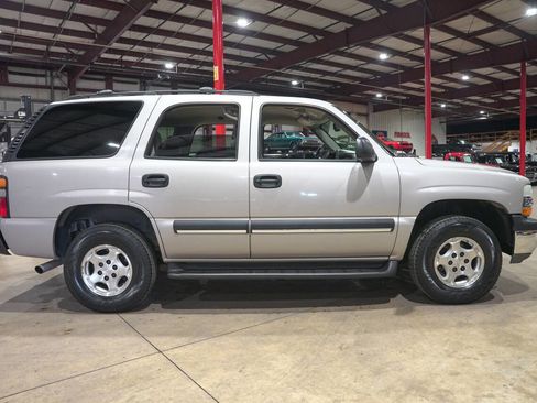 Used 2004 Chevrolet Tahoe LS image 10