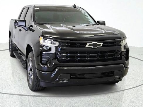 Used 2024 Chevrolet Silverado 1500 RST AWD/4WD image 2